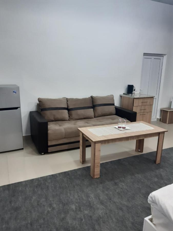 غيومري Lind Guest House B&B المظهر الخارجي الصورة