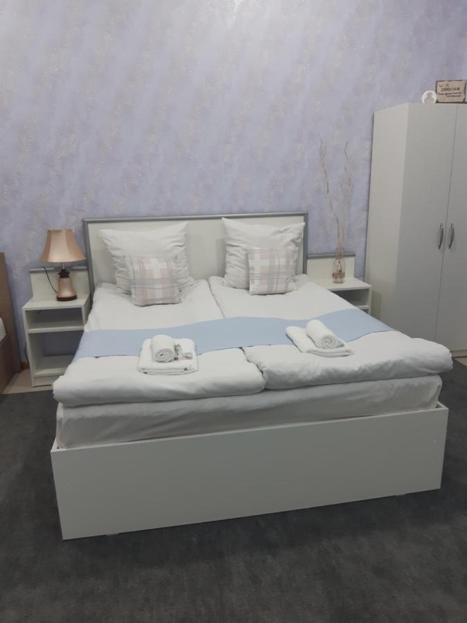 غيومري Lind Guest House B&B المظهر الخارجي الصورة
