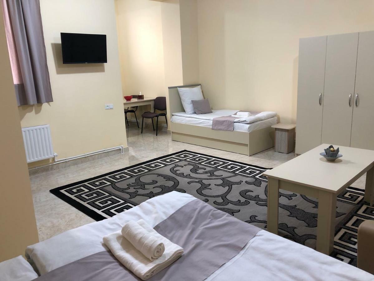 غيومري Lind Guest House B&B المظهر الخارجي الصورة